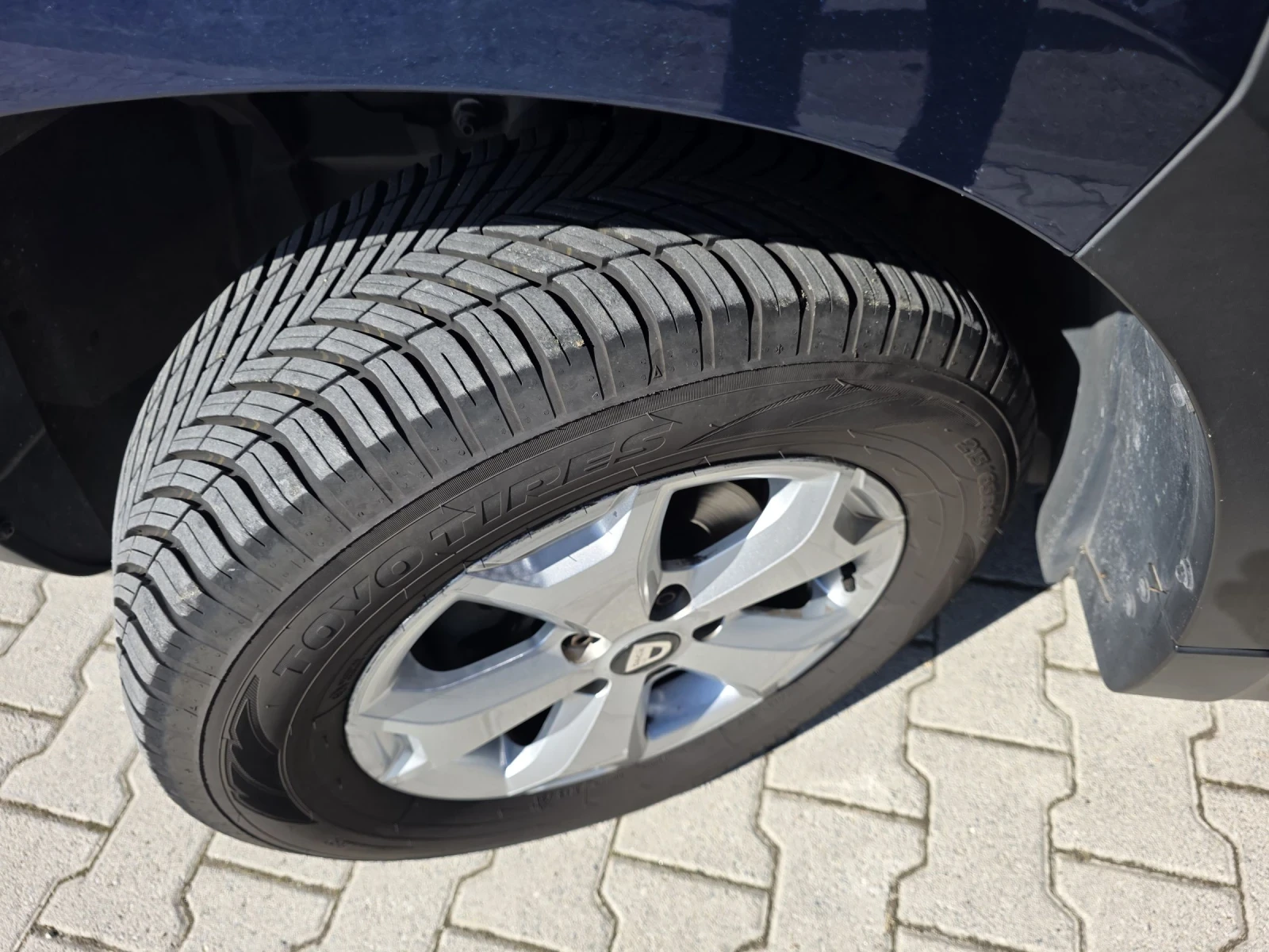 Dacia Duster 1.6i EURO 6C Лизинг, снимка 17 - Автомобили и джипове - 54109613