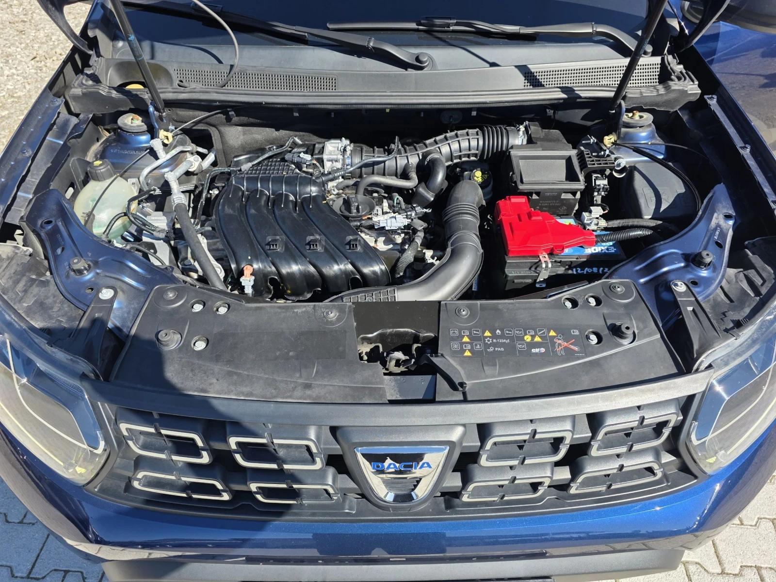 Dacia Duster 1.6i EURO 6C Лизинг, снимка 15 - Автомобили и джипове - 54109613