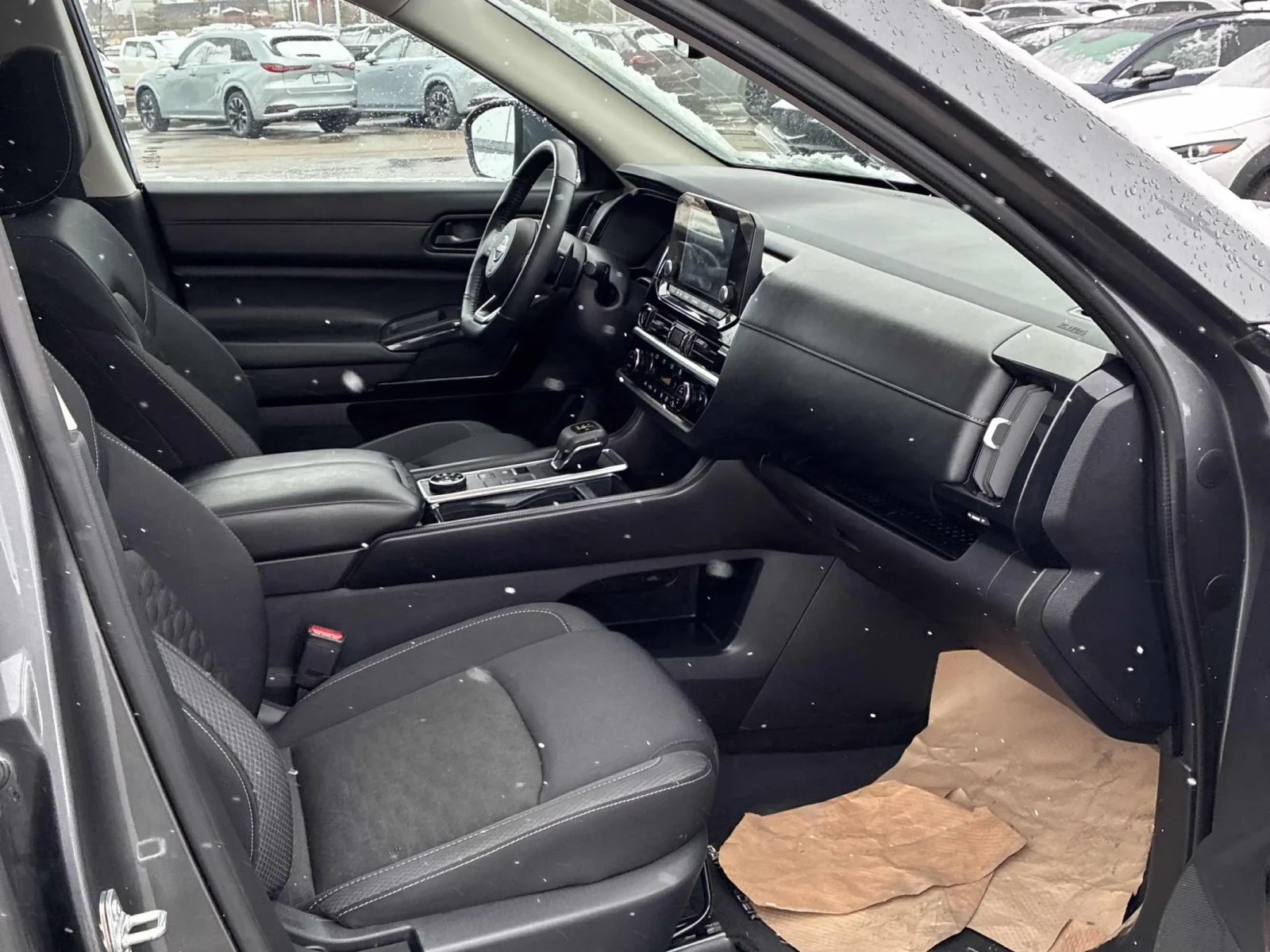 Nissan Pathfinder * * CARFAX * * АВТО КРЕДИТ * * , снимка 8 - Автомобили и джипове - 54209650