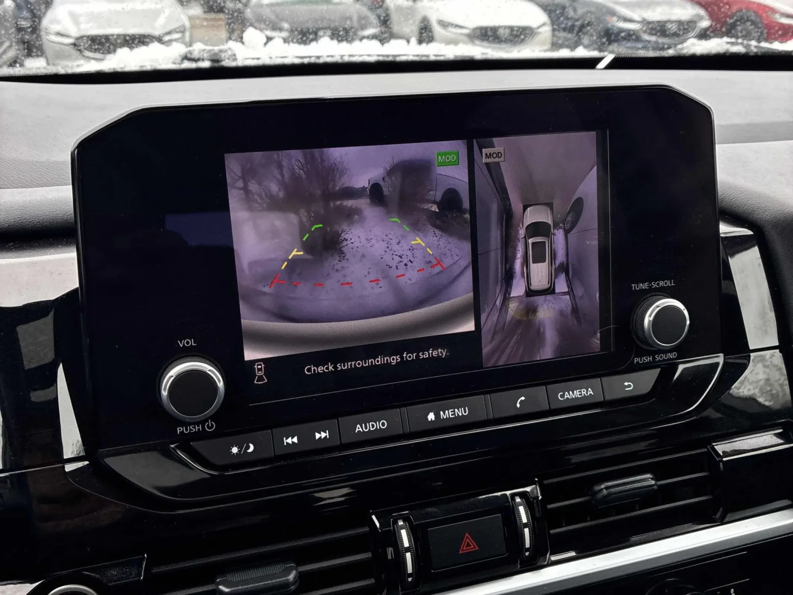 Nissan Pathfinder * * CARFAX * * АВТО КРЕДИТ * * , снимка 12 - Автомобили и джипове - 54209650