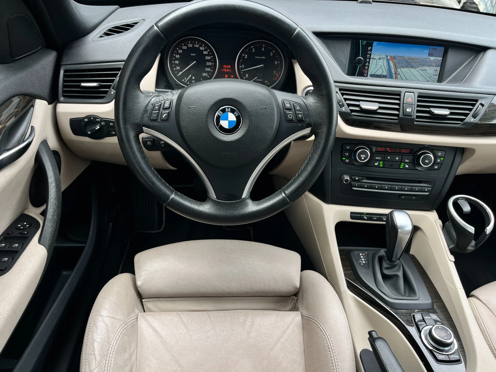 BMW X1 xDrive25i Sport Edition N52B30, снимка 8 - Автомобили и джипове - 54232139