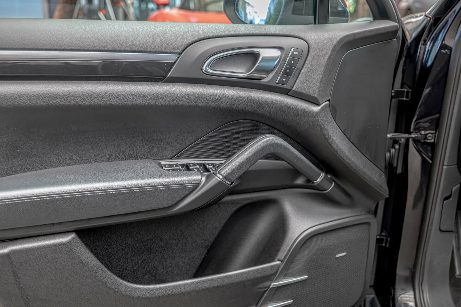 Porsche Cayenne S V8 4.8/PDLS/Bose/PDC/Memory/Шибедах, снимка 8 - Автомобили и джипове - 54358849