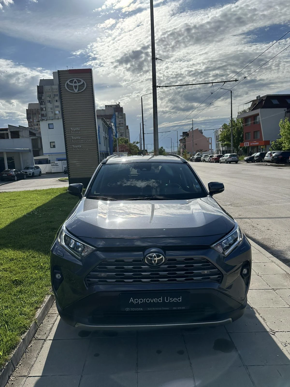 Toyota Rav4 2.0 Executive AWD, снимка 2 - Автомобили и джипове - 54549302