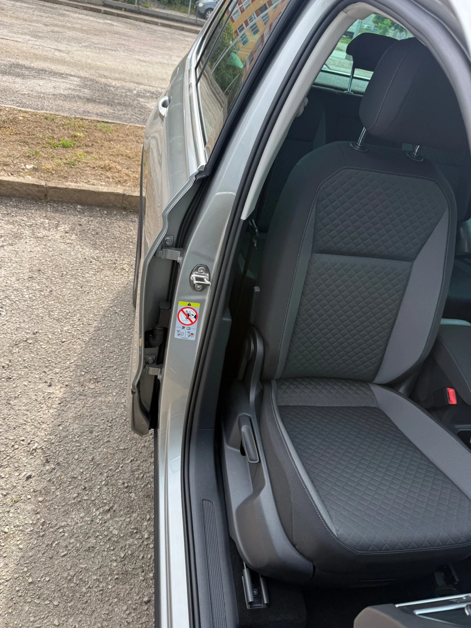 VW Tiguan R LINE DIGITAL 113250km, снимка 9 - Автомобили и джипове - 54735105