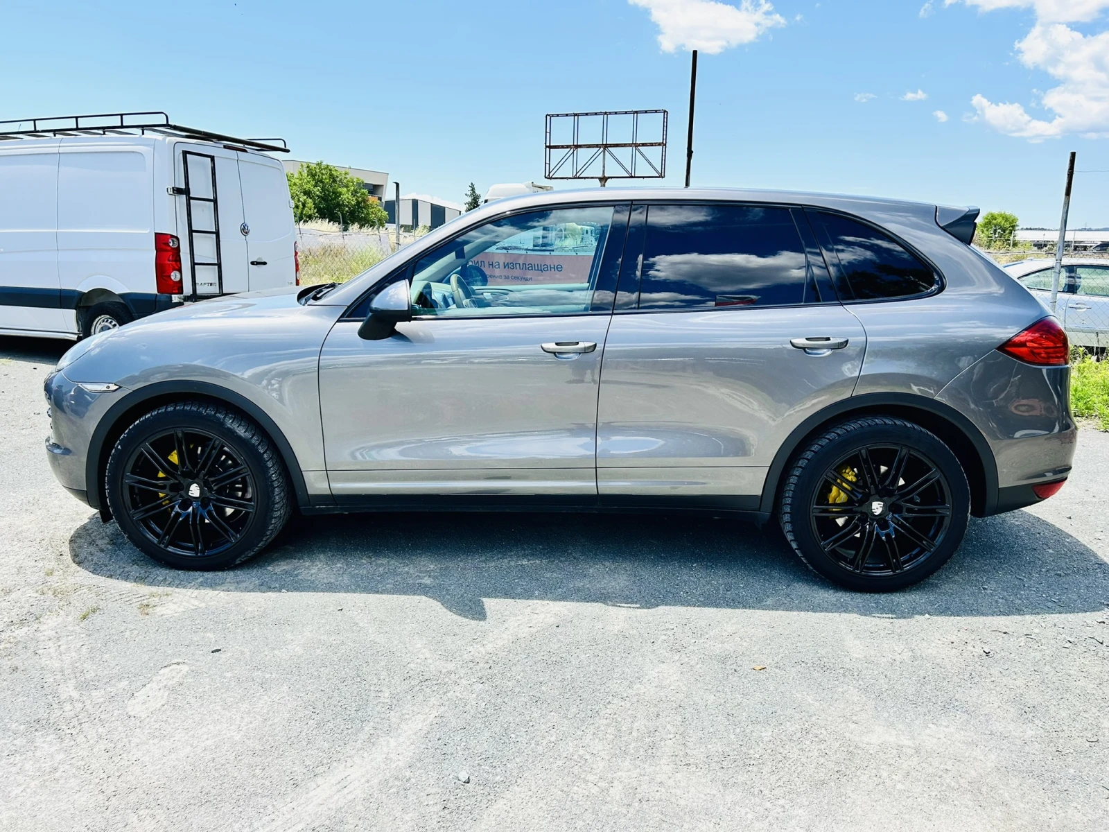 Porsche Cayenne 3.0D* 245kc* BOSE* PANO* NAVI* EU5, снимка 2 - Автомобили и джипове - 54915358