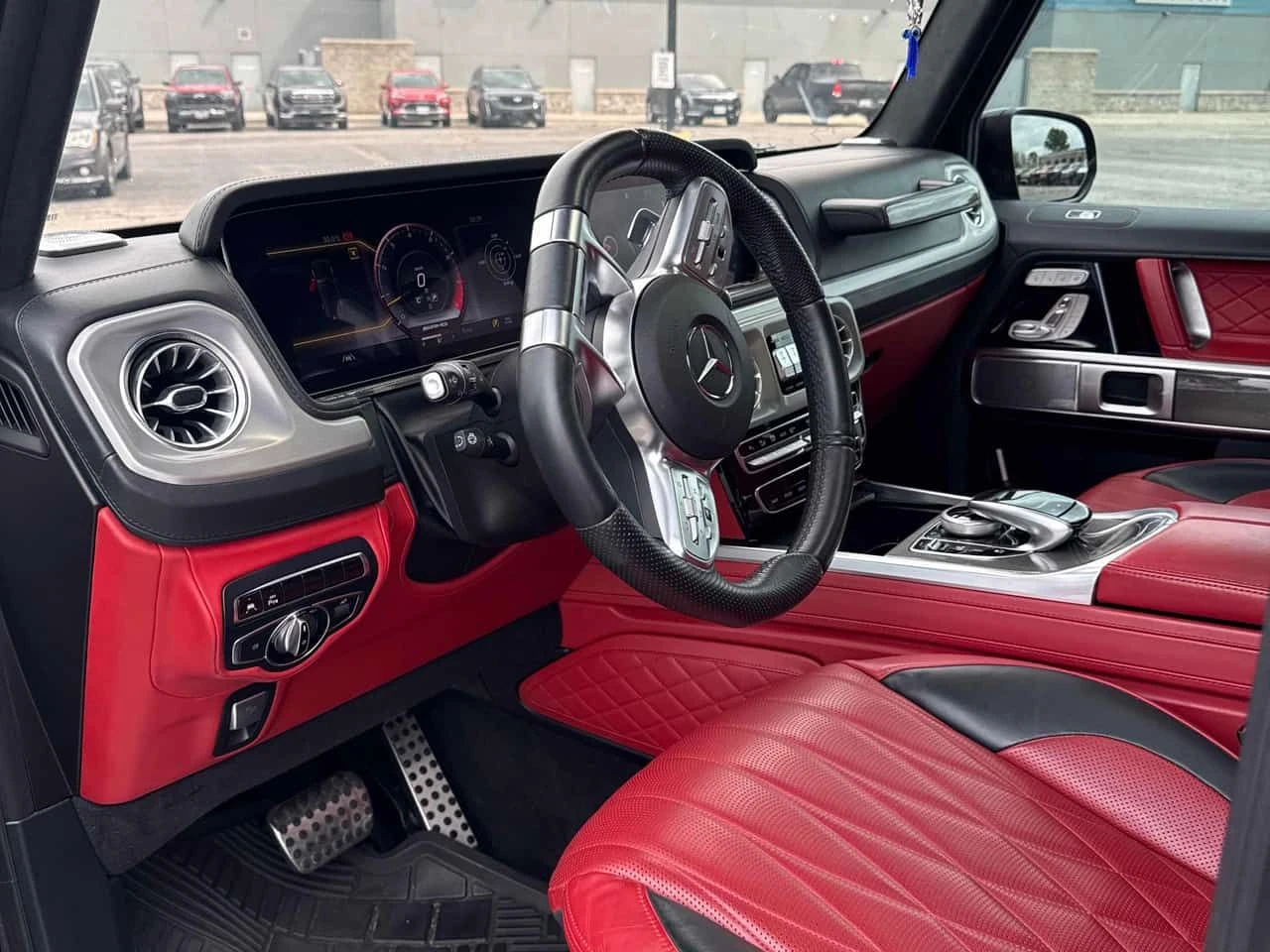 Mercedes-Benz G 63 AMG * АВТОКРЕДИТ БЕЗ ПЪРВОНАЧАЛНА ВНОСКА* , снимка 5 - Автомобили и джипове - 55621647