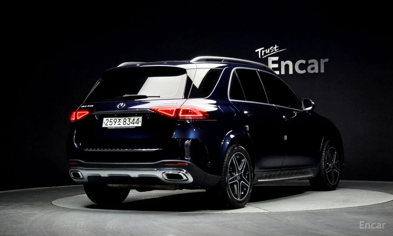 Mercedes-Benz GLE 450 AMG BURMASTER| 360| HEAD UP| DISTRONIC+ | ВЪЗДУШНО, снимка 2 - Автомобили и джипове - 55846394