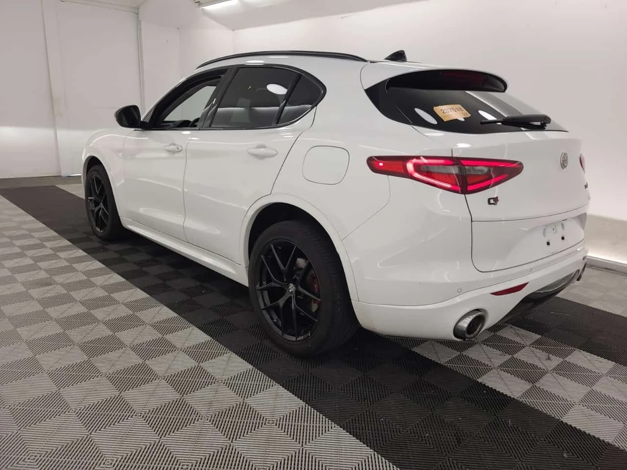 Alfa Romeo Stelvio  TI / CARFAX / ���������� / 2 �����  | Mobile.bg � ����������� 4