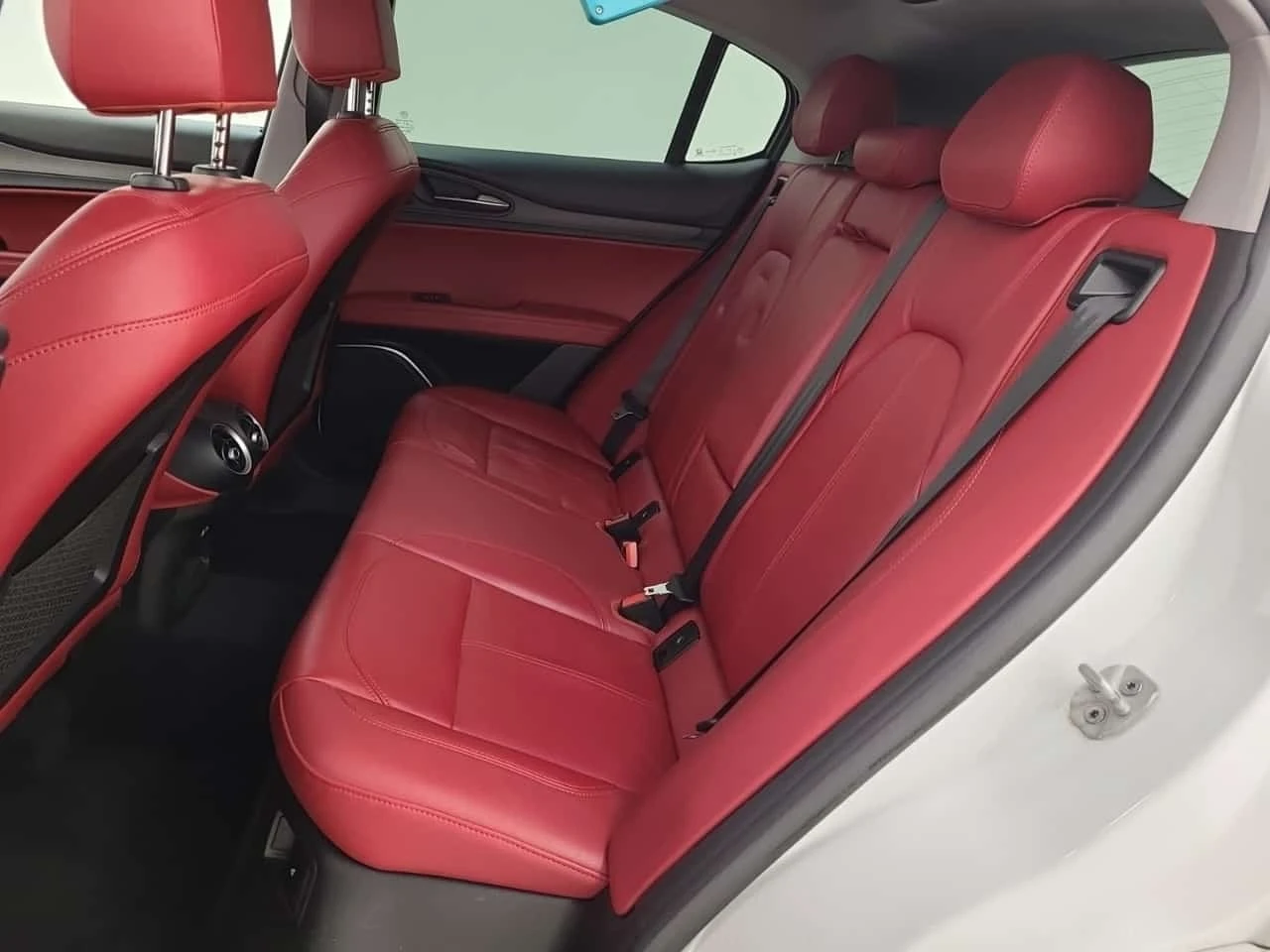 Alfa Romeo Stelvio  TI / CARFAX / ���������� / 2 �����  | Mobile.bg � ����������� 14
