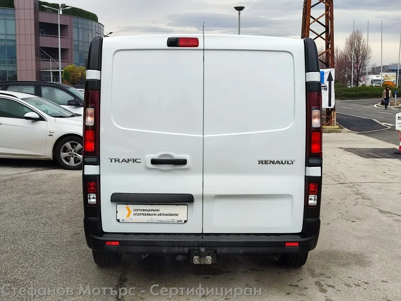 Renault Trafic L1H1 Komfort  2.0 dCi (145hp) MT6, снимка 7 - Бусове и автобуси - 52563917