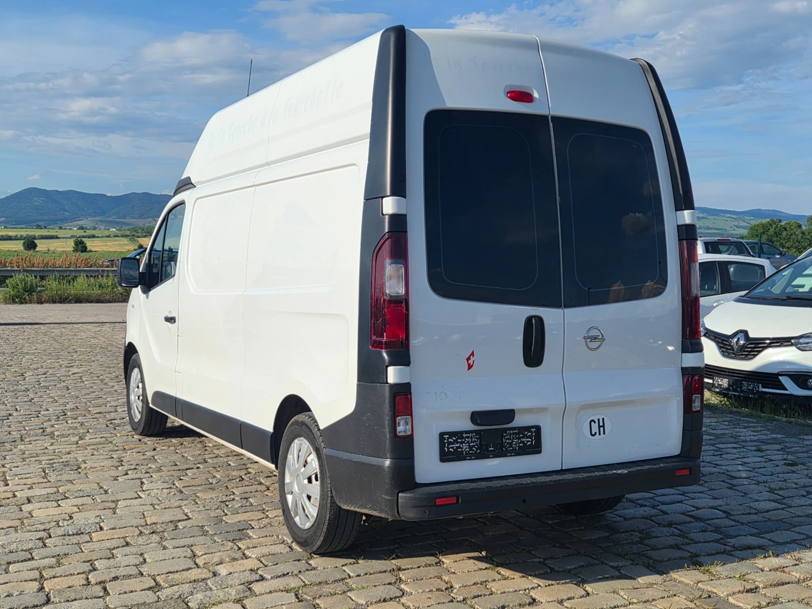 Opel Vivaro 1.6CDTI 146кс EU6B L2H2, снимка 8 - Бусове и автобуси - 54824411
