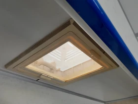 Кемпер Peugeot регистриран 3, 5 тона, снимка 11