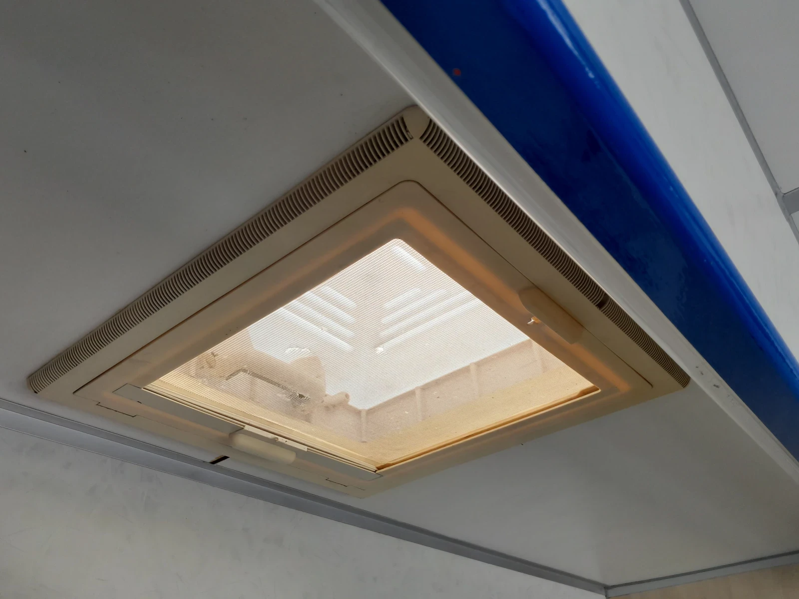  Peugeot  | Mobile.bg   11