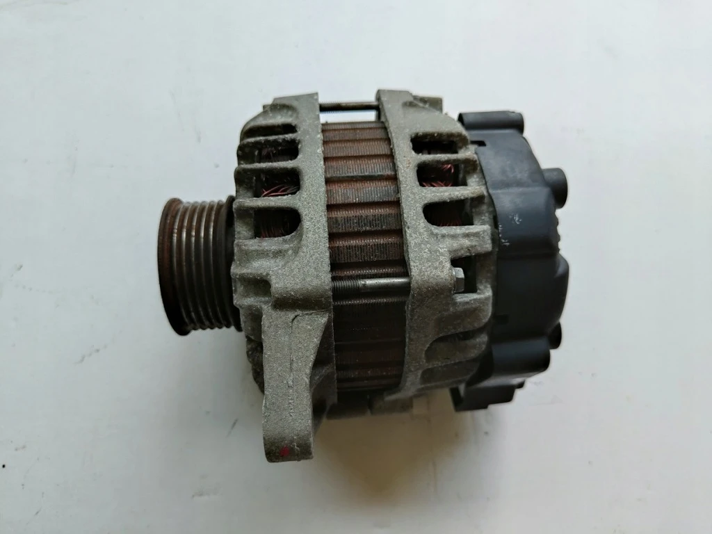 Алтернатор за 2024 KIA PRO CEED 3730003910
