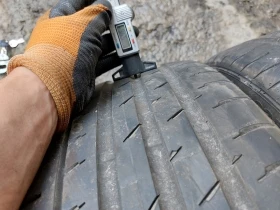Гуми Летни 235/40R19, снимка 3