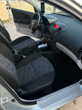 Kia Ceed 1.4 BENZIN , снимка 9