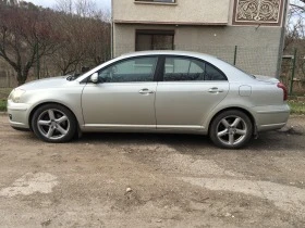 Toyota Avensis 2.2 D4D, снимка 1