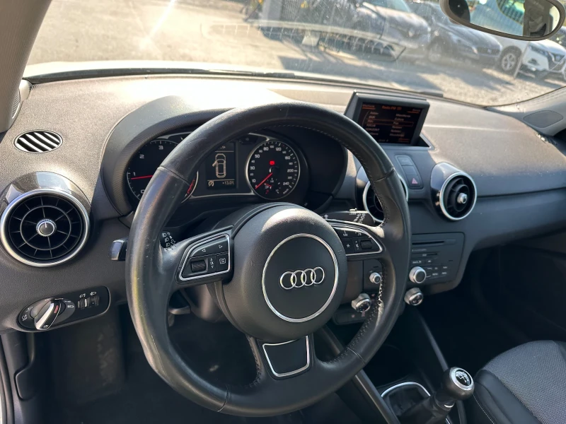 Audi A1 1.6 TDI EURO 5, снимка 13 - Автомобили и джипове - 47786009