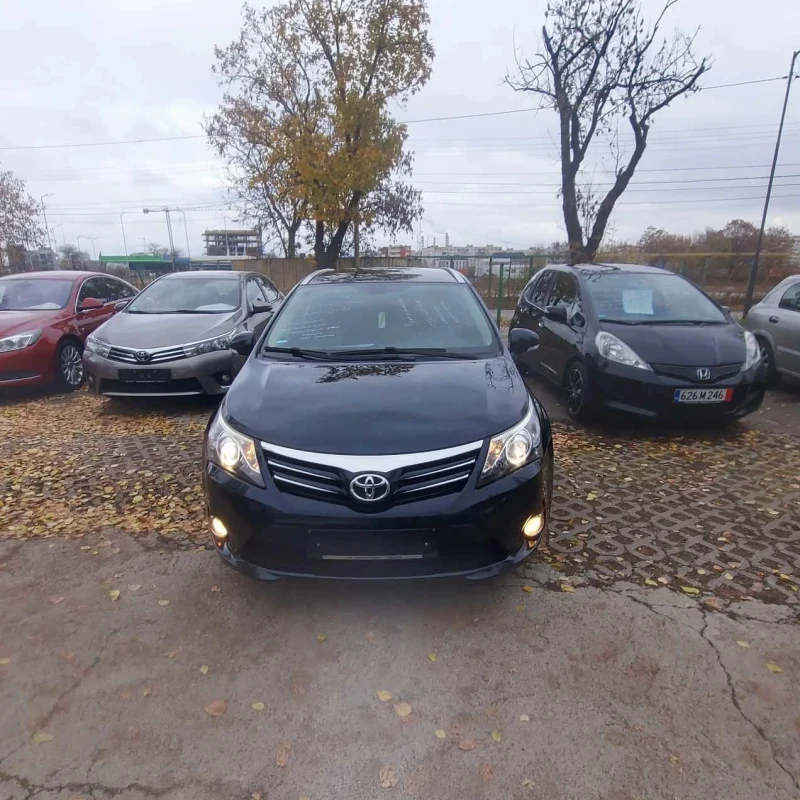 Toyota Avensis 1.8 16V FACE, снимка 2 - Автомобили и джипове - 47930129