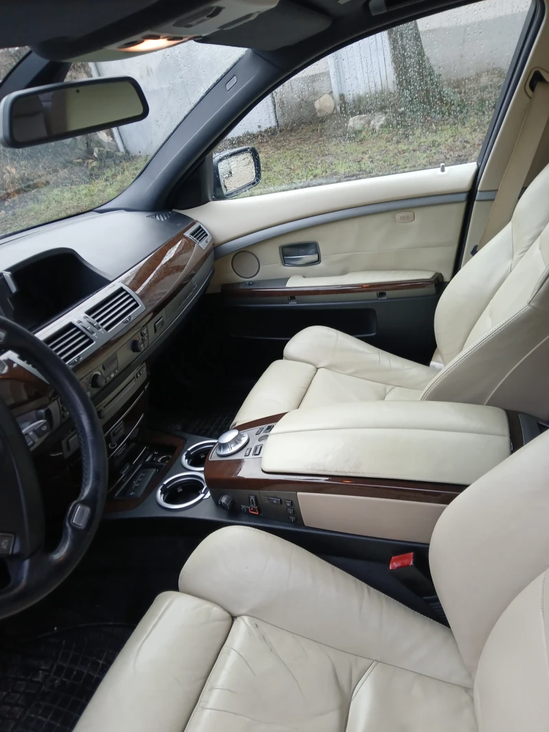 BMW 730, снимка 14 - Автомобили и джипове - 48265968