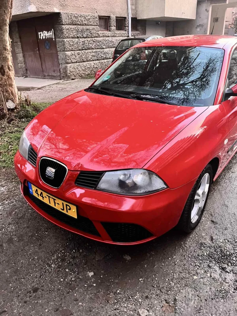 Seat Ibiza 1.4 16v, снимка 1 - Автомобили и джипове - 48408730