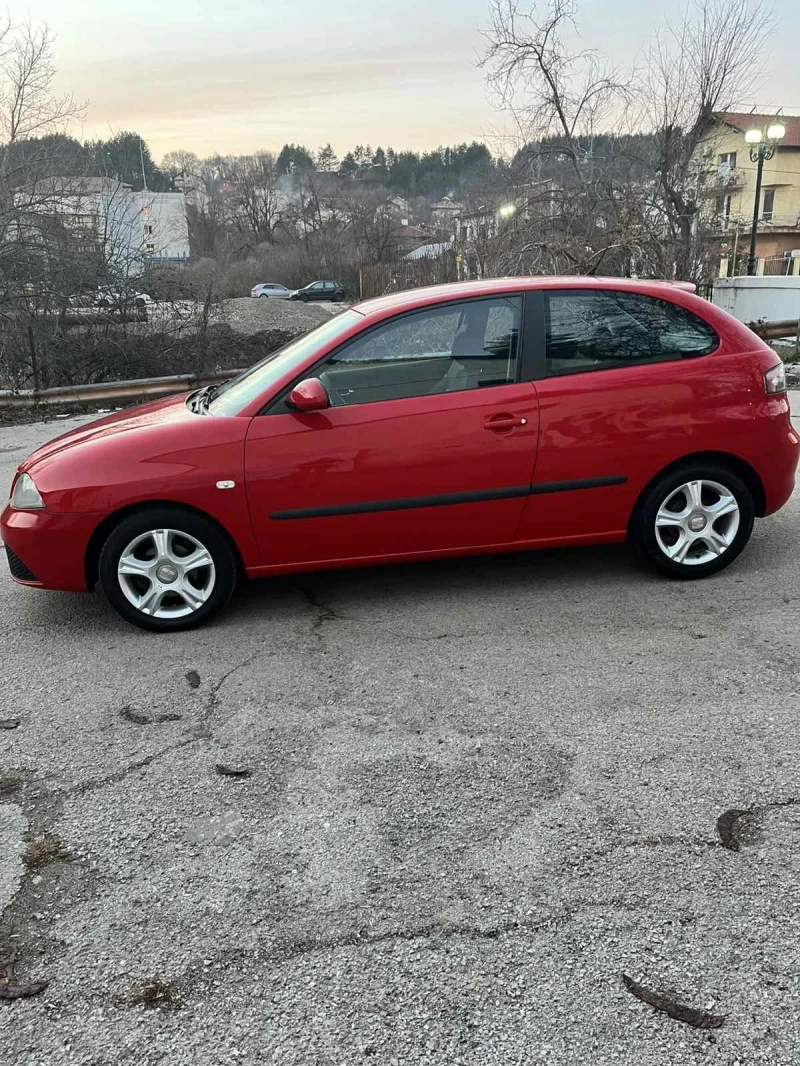 Seat Ibiza 1.4 16v, снимка 4 - Автомобили и джипове - 48408730