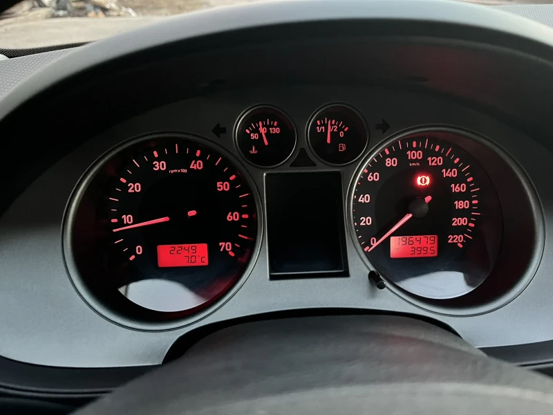 Seat Ibiza 1.4 16v, снимка 7 - Автомобили и джипове - 48408730