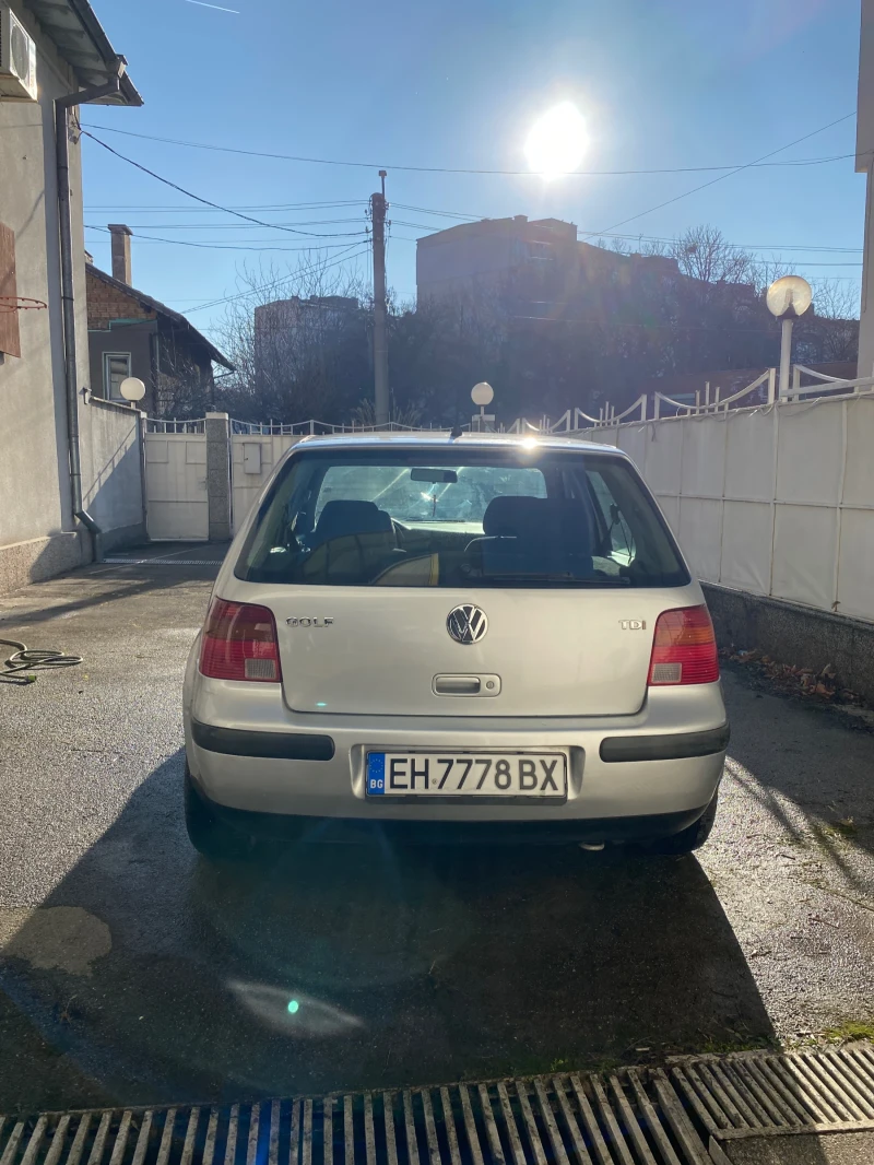 VW Golf 1.9 TDI, снимка 2 - Автомобили и джипове - 49539190