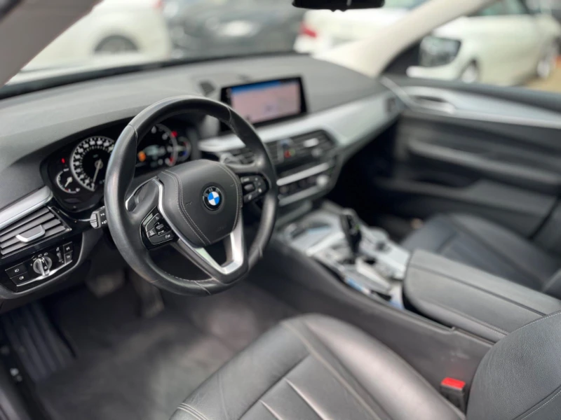 BMW 6 GT 630D/4X4/265HP/LED/360/NAVI/LED/AMBI/466v, снимка 6 - Автомобили и джипове - 50389688