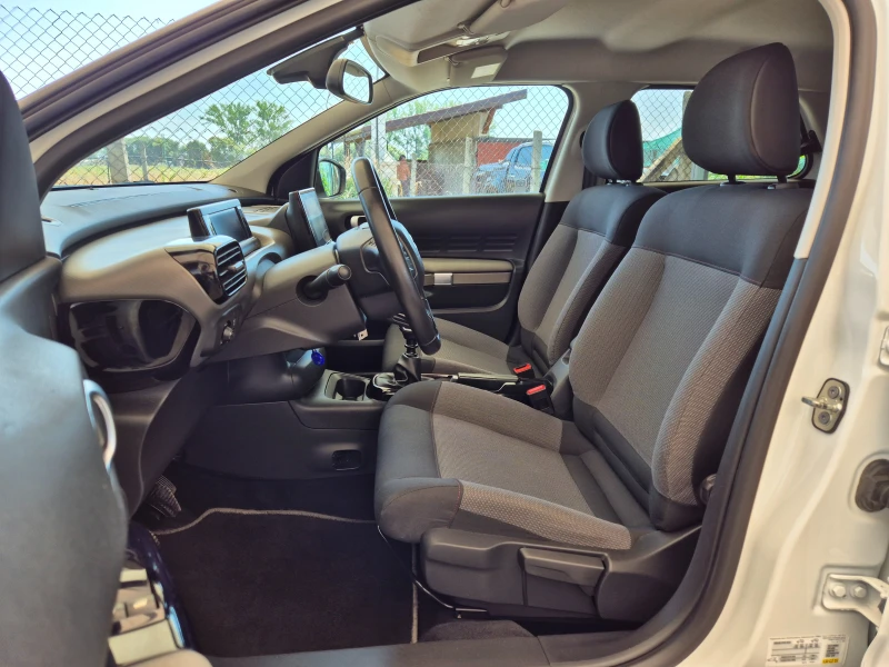 Citroen C4 Cactus 1.5DCI* EURO-6D* NAVI* KAMERA* , снимка 9 - Автомобили и джипове - 51149464