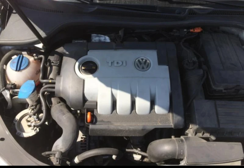 VW Golf, снимка 7 - Автомобили и джипове - 52126623