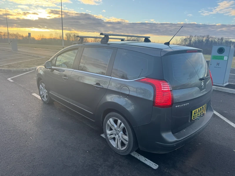 Peugeot 5008 2.0HDI 7mesta HeadUp, снимка 6 - Автомобили и джипове - 53516345