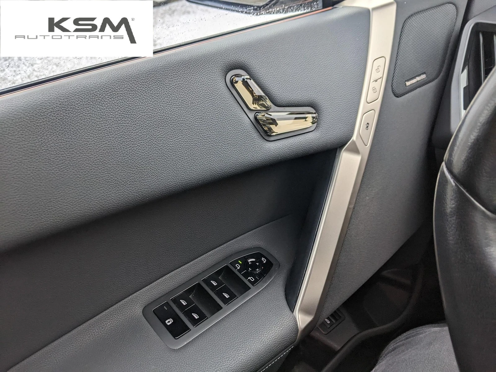 BMW iX xDrive40 76.6 kWh | Mobile.bg   11