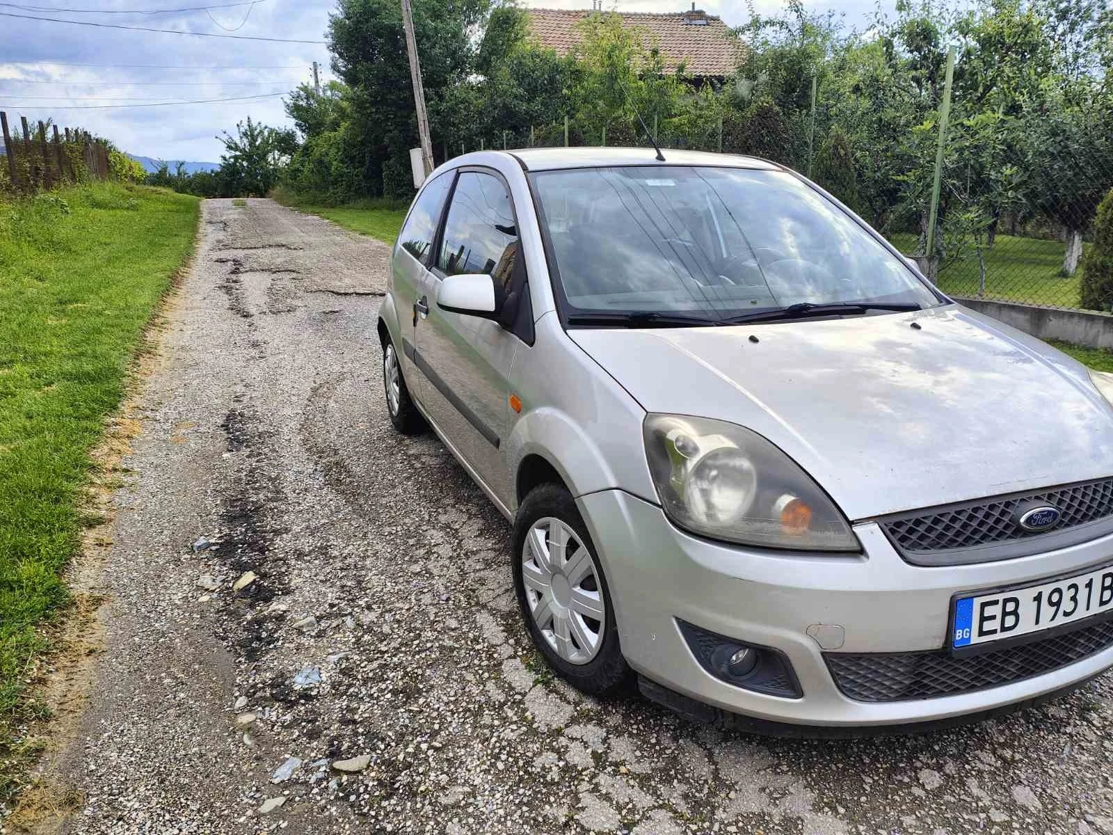 Ford Fiesta 1.4 бензин - изображение 3