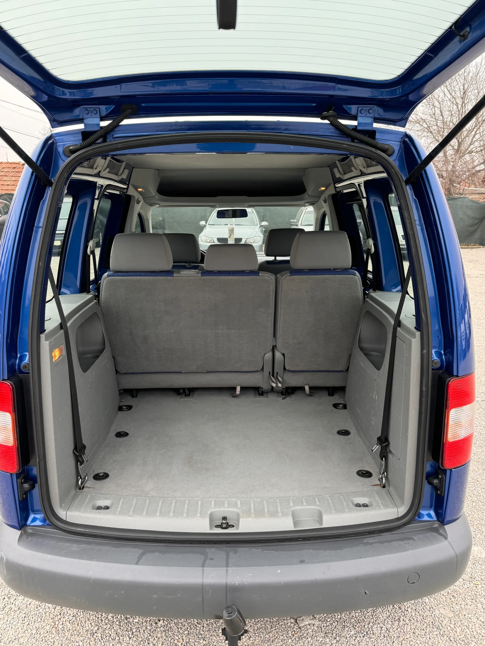 VW Caddy 1.6-i.   102ps | Mobile.bg   17