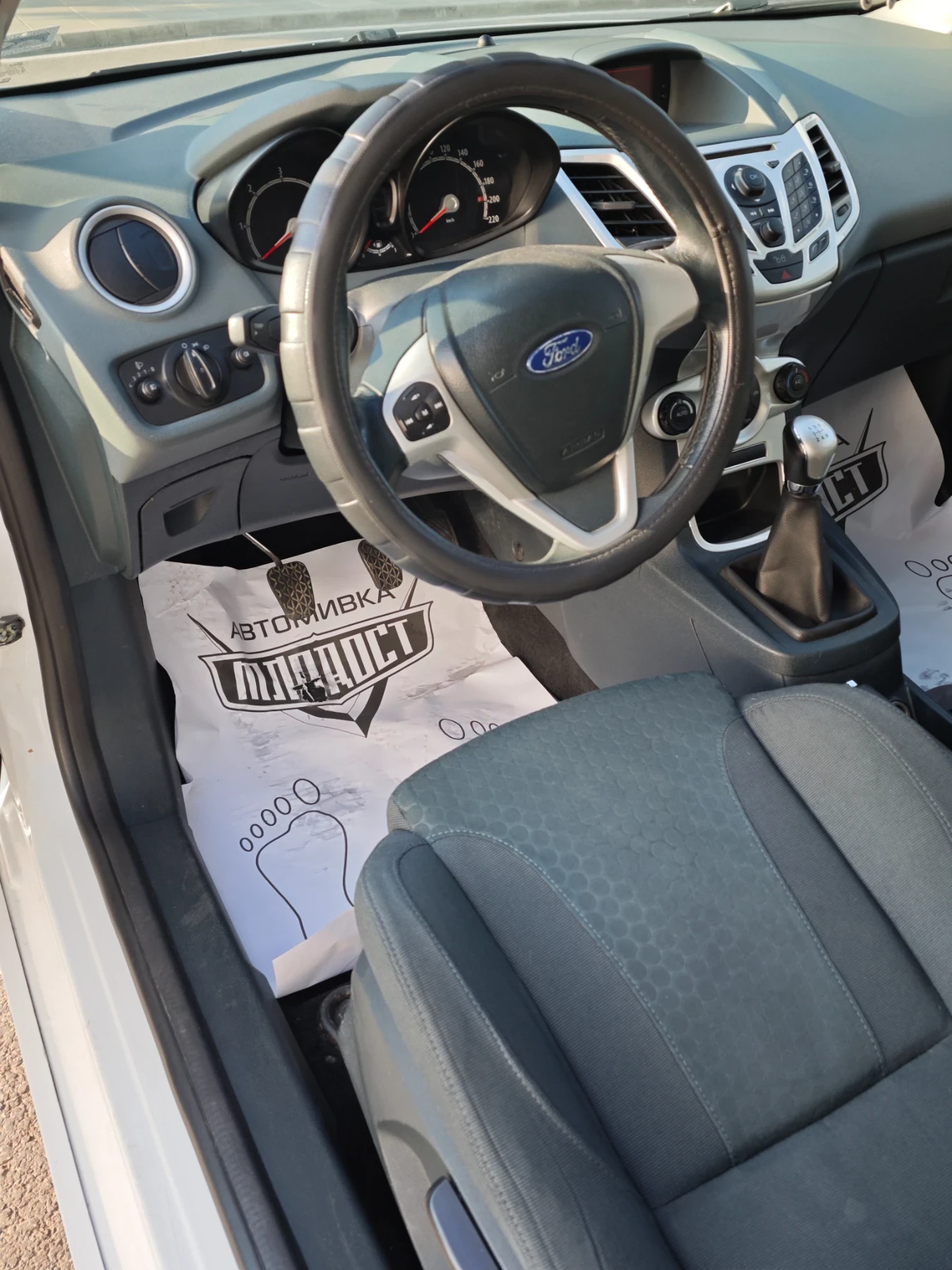 Ford Fiesta 1.6 DCI - изображение 6
