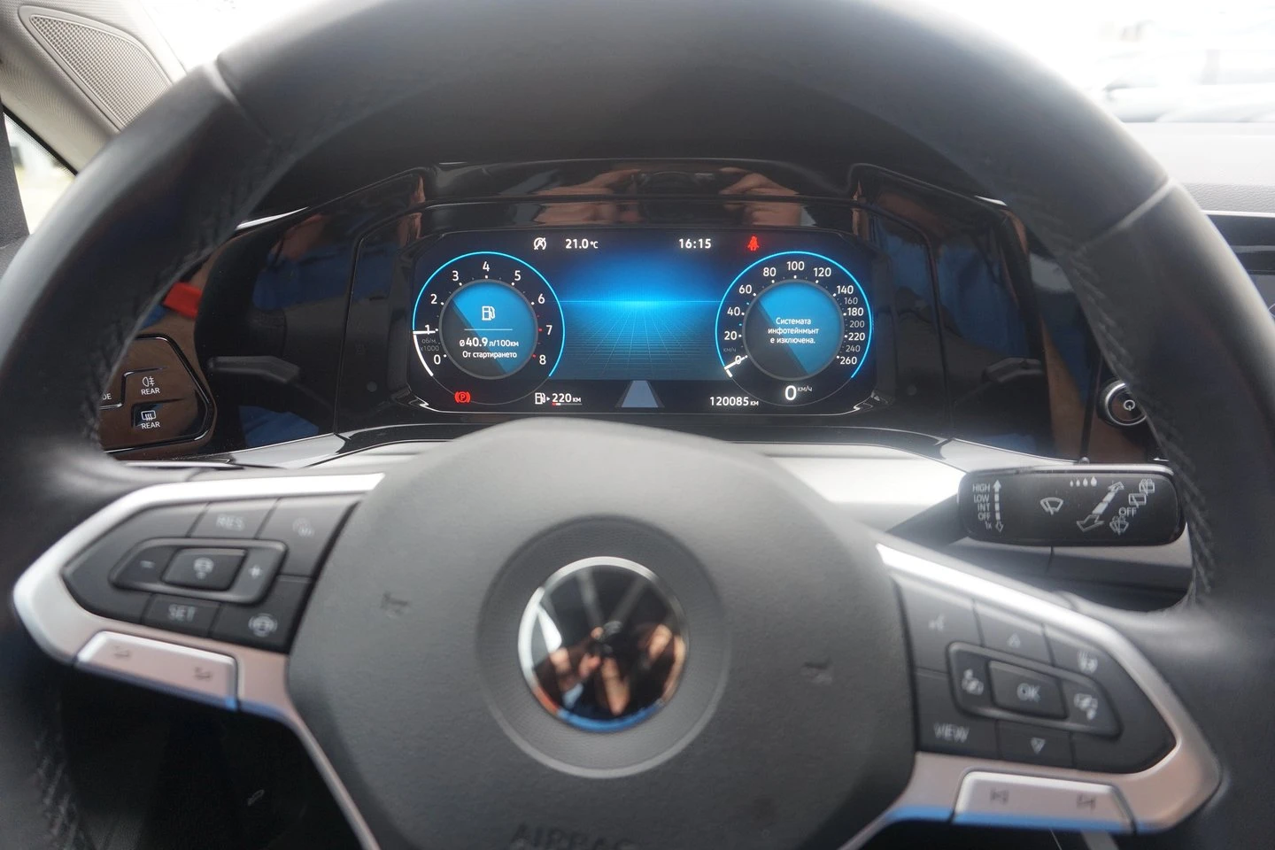 VW Golf 8 Life 1.5 TSI OPF - изображение 9