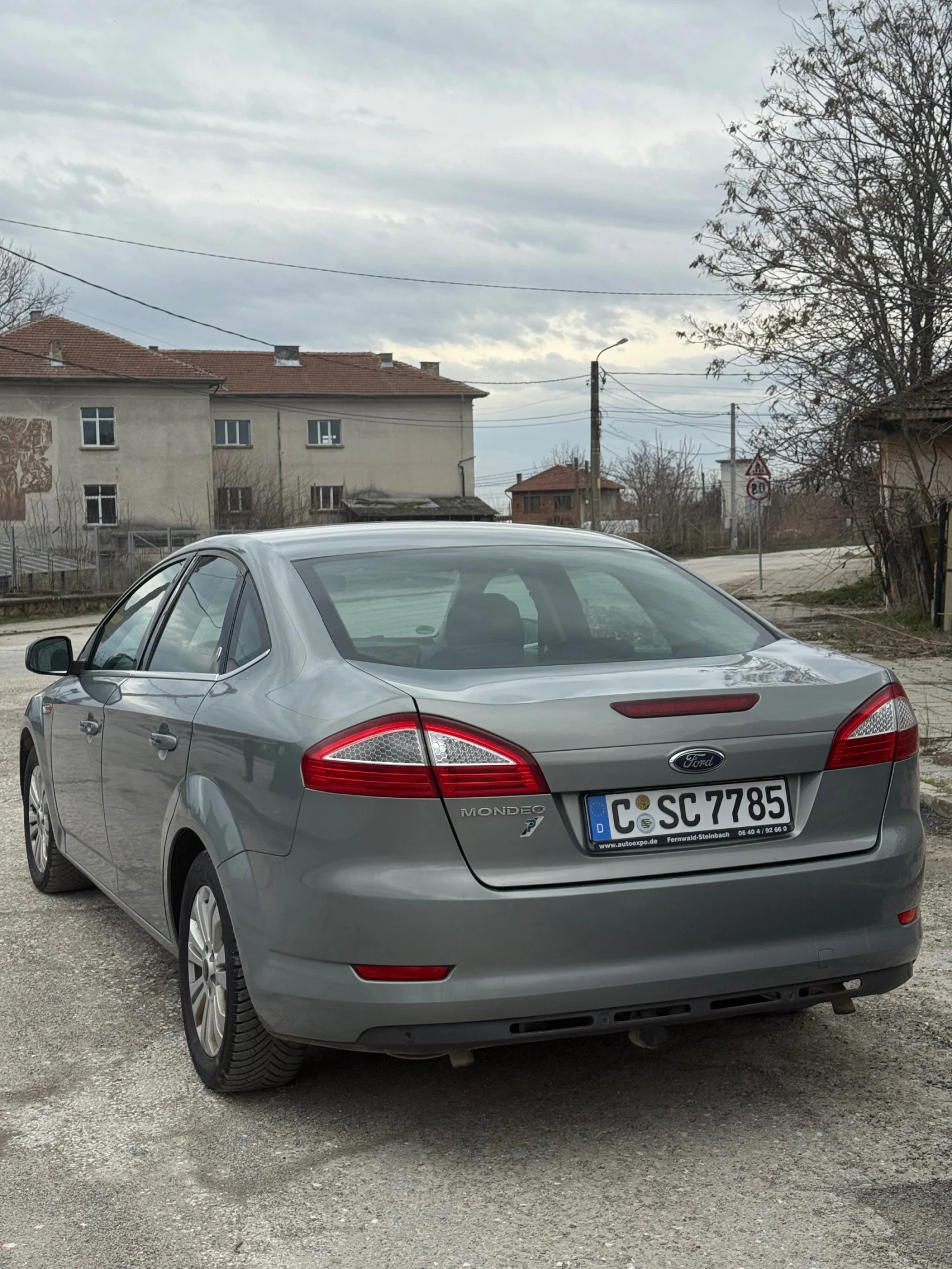 Ford Mondeo Ghia, снимка 4 - Автомобили и джипове - 53575906