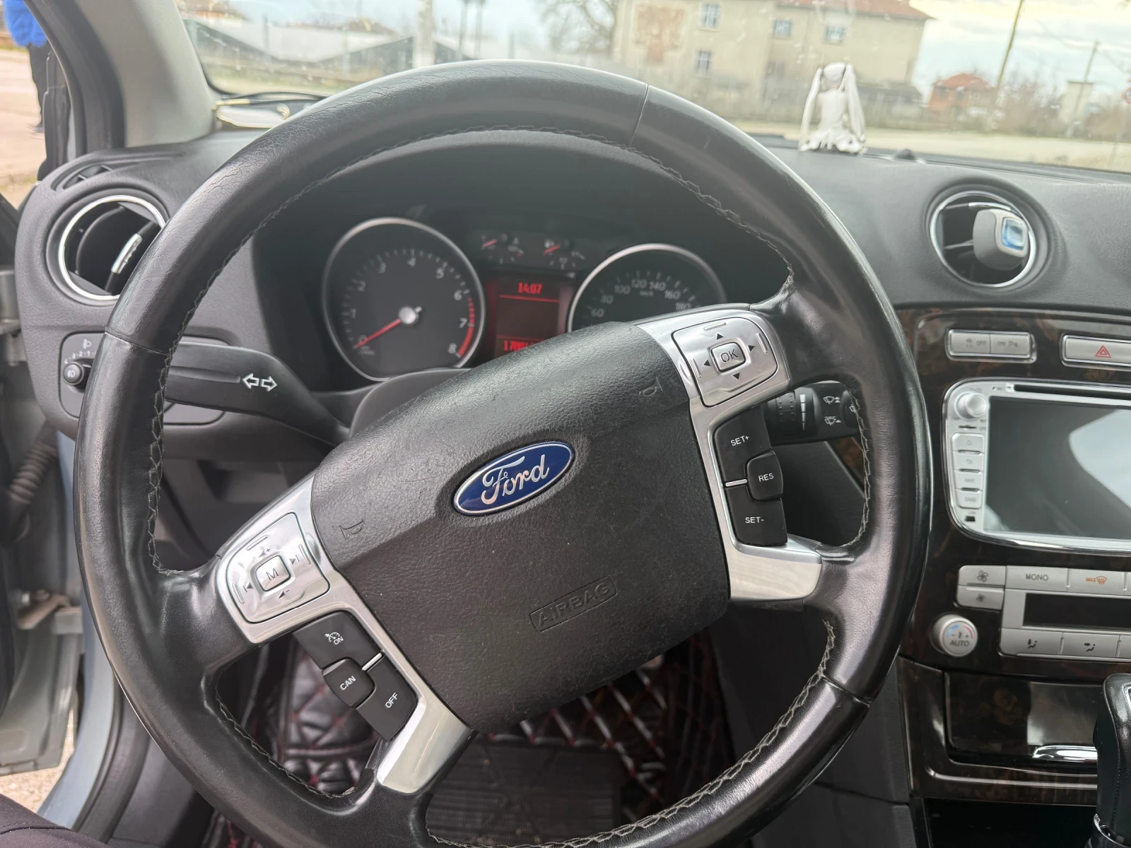 Ford Mondeo Ghia, снимка 14 - Автомобили и джипове - 53575906