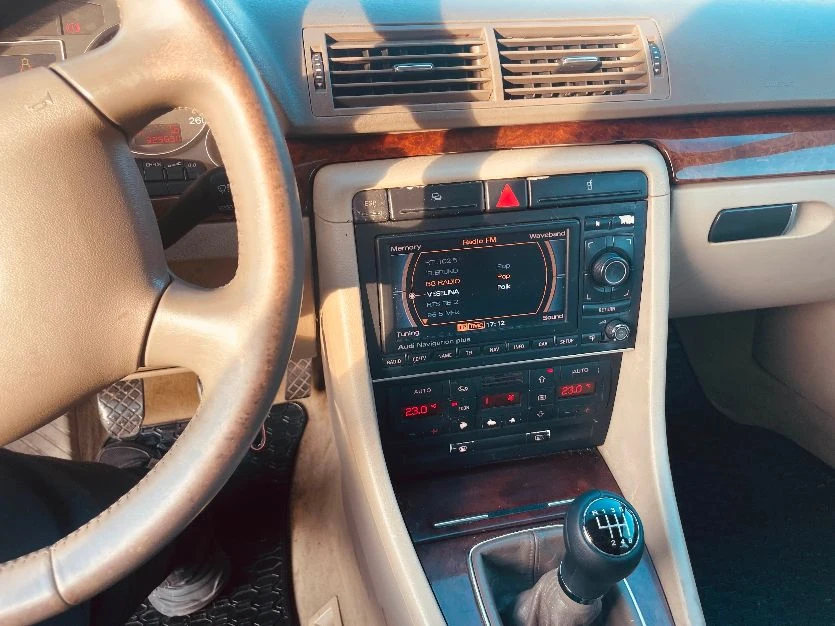 Audi A4 1.9TDI 131 KC, снимка 13 - Автомобили и джипове - 53818820