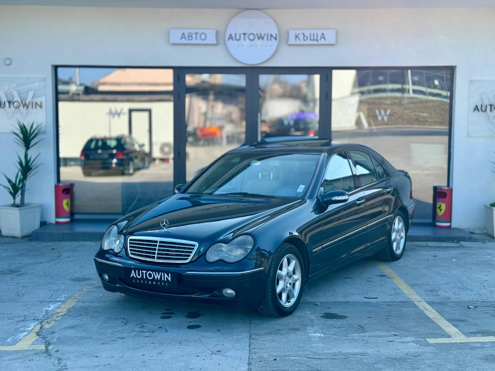 Mercedes-Benz C 270 2.7 cdi Elegance, снимка 4 - Автомобили и джипове - 53841123