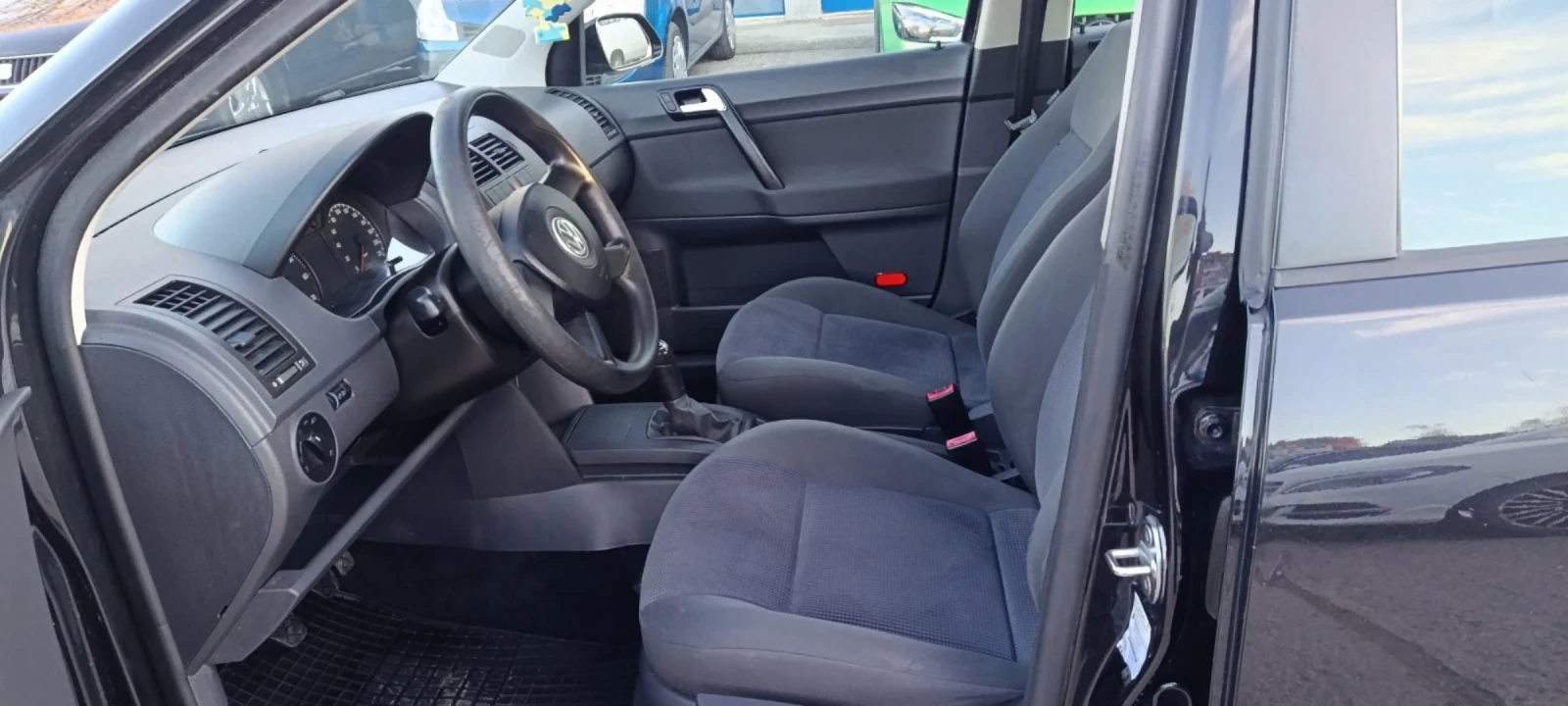 VW Polo 1.2I KLIMATIK, снимка 9 - Автомобили и джипове - 54148883