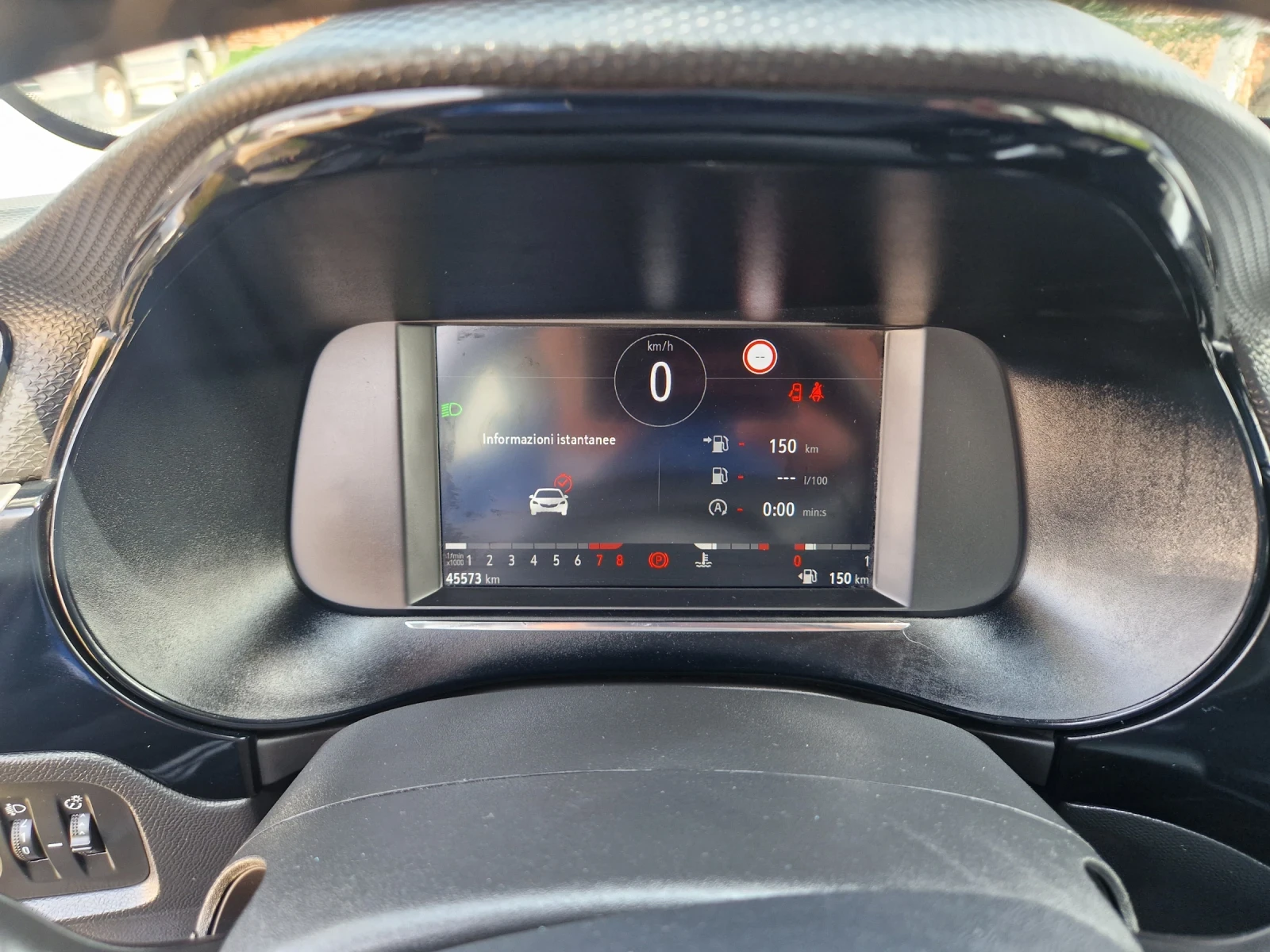 Opel Corsa 1.2, снимка 9 - Автомобили и джипове - 54159515