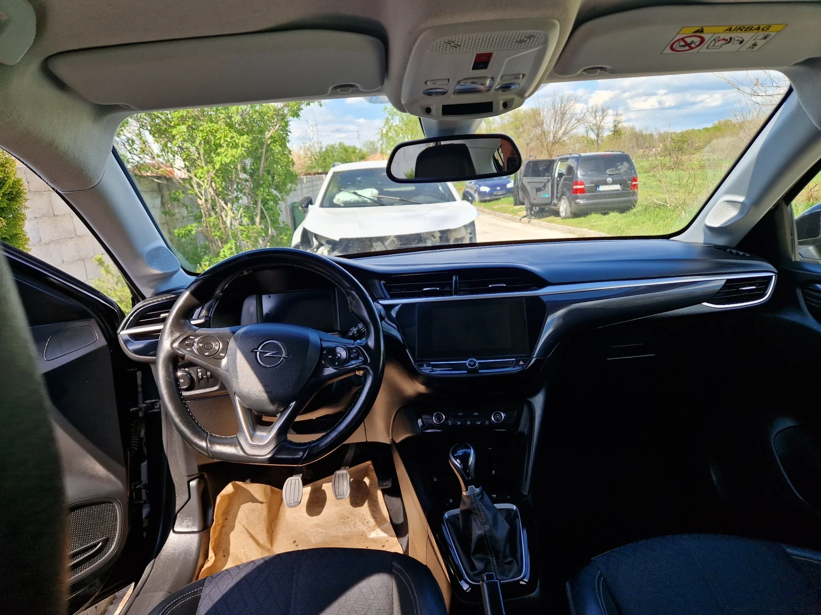 Opel Corsa 1.2, снимка 3 - Автомобили и джипове - 54159515