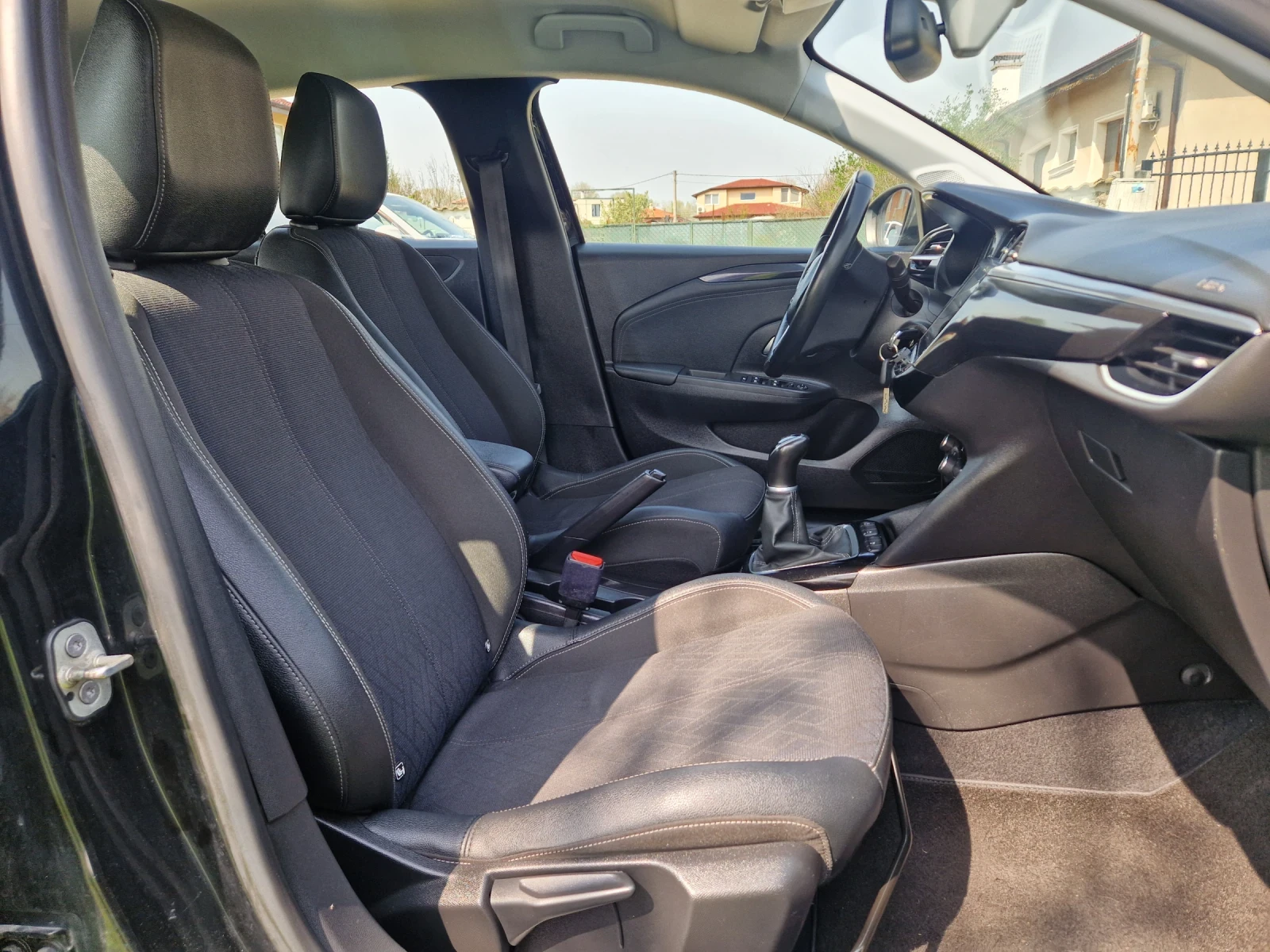 Opel Corsa 1.2, снимка 11 - Автомобили и джипове - 54159515