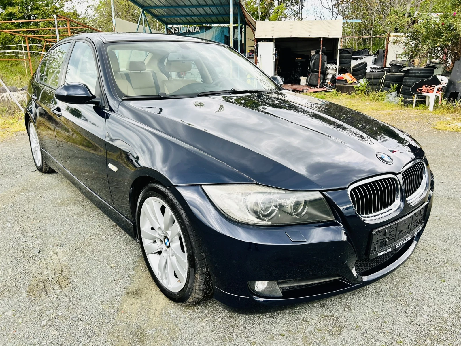 BMW 320 D* Facelift* Navi* Кожа* Xenon, снимка 7 - Автомобили и джипове - 54381014