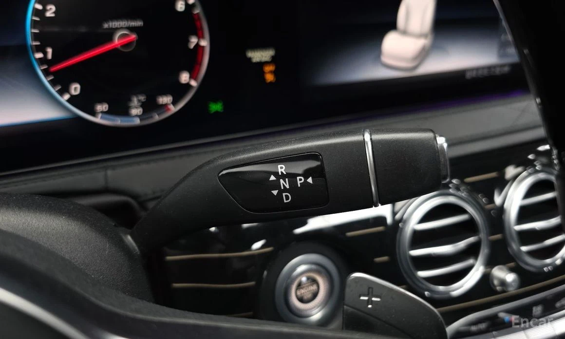 Mercedes-Benz S 560, снимка 9 - Автомобили и джипове - 54460229