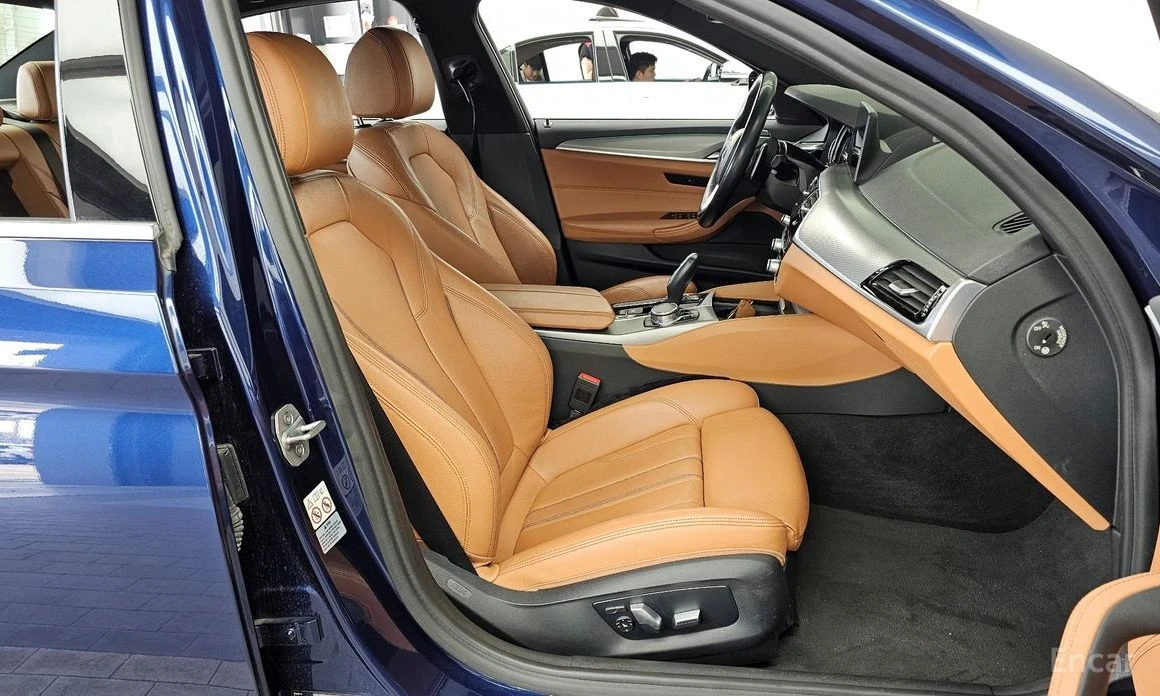 BMW 520, снимка 12 - Автомобили и джипове - 54460228