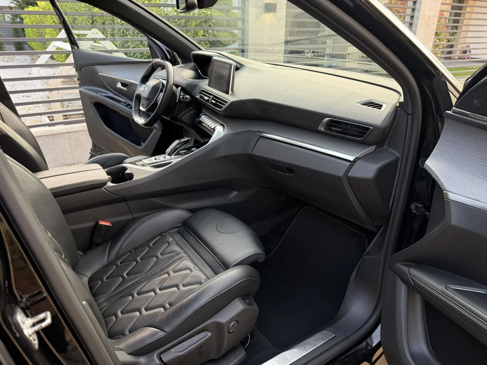 Peugeot 5008 GT-LINE* 2.0 BlueHDi* Автомат 8ск* 7 местна* keyle, снимка 8 - Автомобили и джипове - 54540591