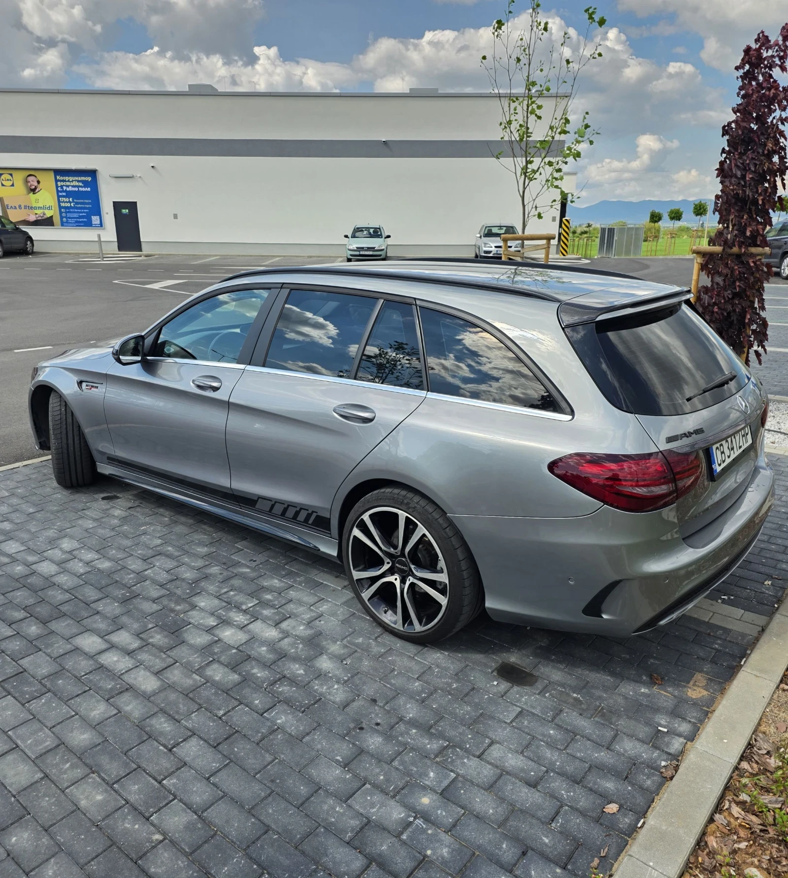 Mercedes-Benz C 180 AMG пакет, TV, WAZE, CAR PLEY ANDROID, снимка 4 - Автомобили и джипове - 54645222
